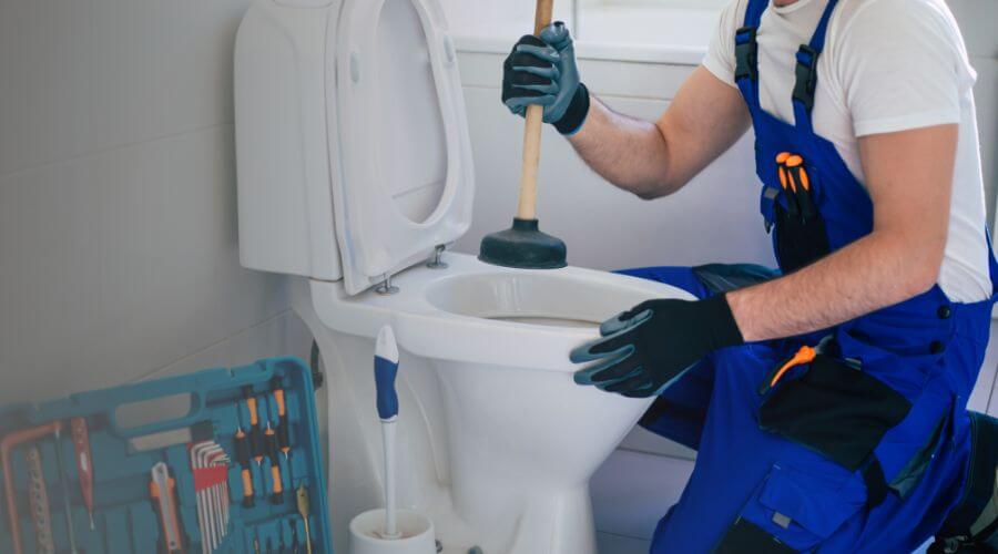Expert burst pipe repair services in Powersville, MO